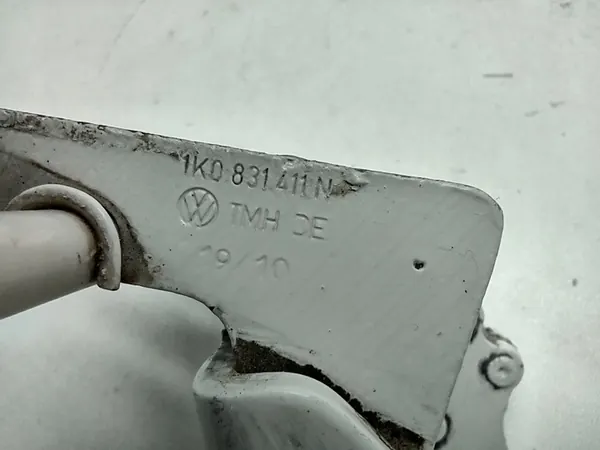 Haste de porta VW Golf V VI Jetta esquerda dianteira OEM 1K0831411N image 3