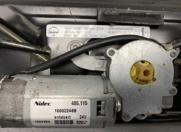 Trappe de toit MAN OEM 81629416047 - Occasion image 7