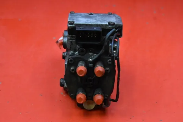 Bomba de inyección OEM 24413103 para Opel Zafira A 2.0 DTI image 5