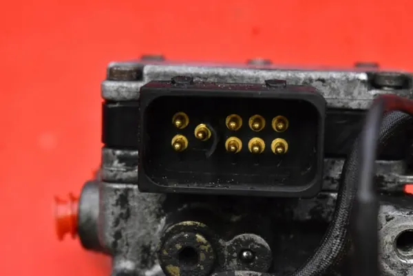 Bomba de inyección OEM 24413103 para Opel Zafira A 2.0 DTI image 6