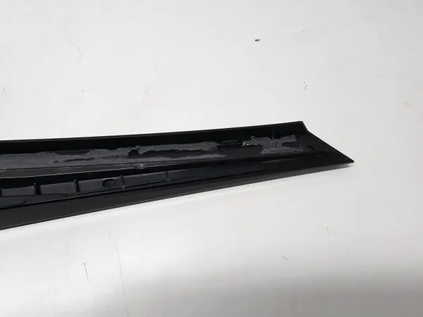OEM 5H9827939B Linker Kofferklepspoiler VW Golf 8 image 5