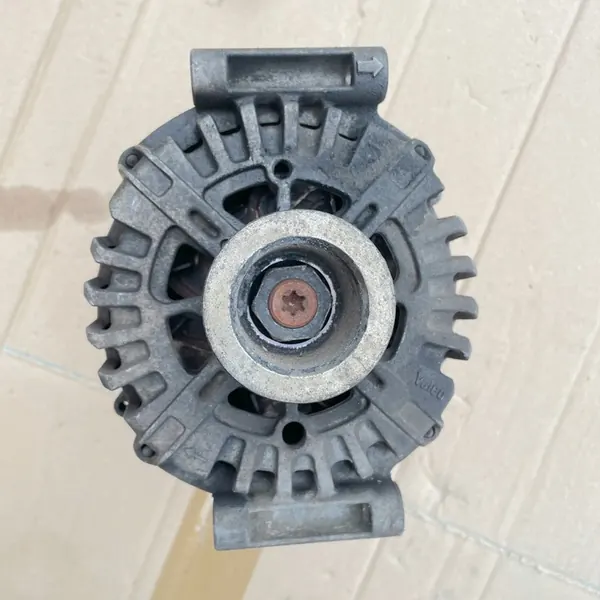 Alternaattori Mercedes W212 3.0 CDI V6 A0009062722 image 3