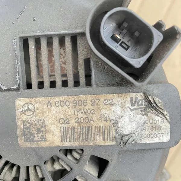 Alternaattori Mercedes W212 3.0 CDI V6 A0009062722 image 6