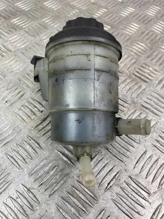 SsangYong Rexton Servobehälter OEM FOB27008 image 2