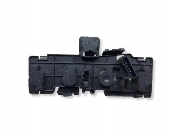 Insert phare arrière droit OEM 3B9945258B VW Passat image 3
