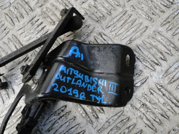 Sensor de Nível Farol Traseiro OEM Mitsubishi Outlander III image 4