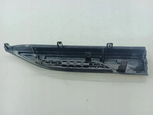 Land Rover Evoque I 2015 Voor spatbordrooster OEM BJ32280B10ABW image 6