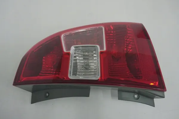 LÁMPARA TRASERA DERECHA KIA SPORTAGE II LIFT 2010 92402-03000 image 4