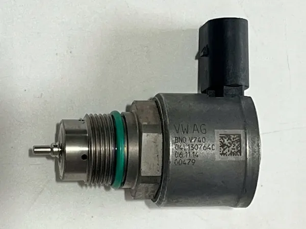 Válvula reguladora presión OEM 04L130764C para VW Audi image 2