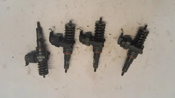 Pompe d'injection SKOD FABIAA I 1.9 TDI OEM image 2