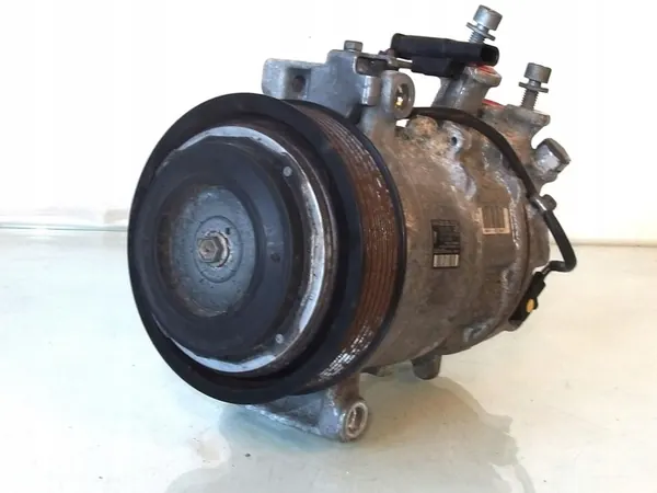 Compresor de aire acondicionado 2.0 Turbo Mercedes C E GLC 300 EQ Boost OEM A0008300302 image 2