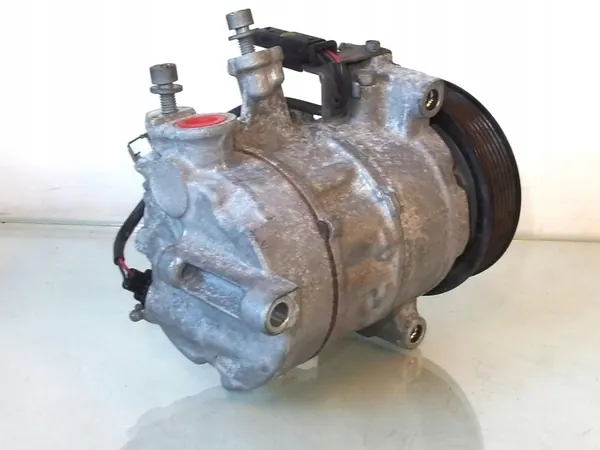 Compresor de aire acondicionado 2.0 Turbo Mercedes C E GLC 300 EQ Boost OEM A0008300302 image 3