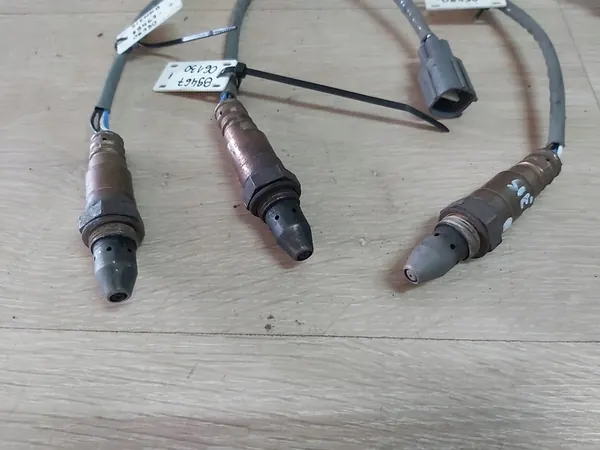 Lambda-sensor Toyota Avalon Camry Sienna 89467-06130 image 2