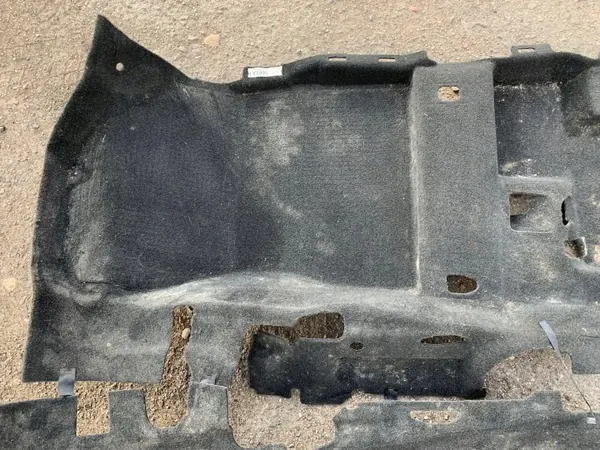 Teppich Mitsubishi Outlander IV OEM 7270B-566XA Gebraucht image 5