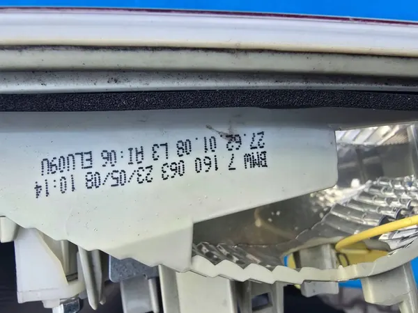 Luz trasera izquierda BMW 3 E91 Original 7160063 image 3