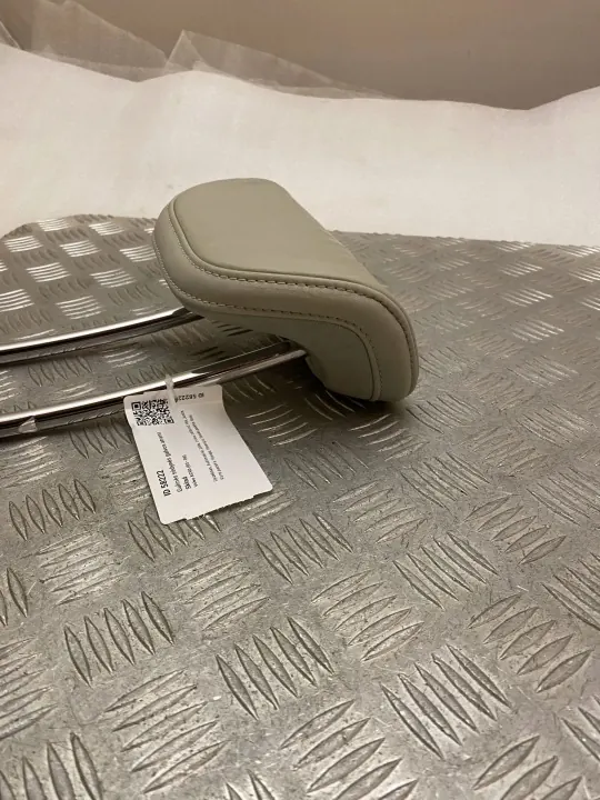 Apoio de cabeça traseiro Volvo XC90 OEM UTO58222 image 5