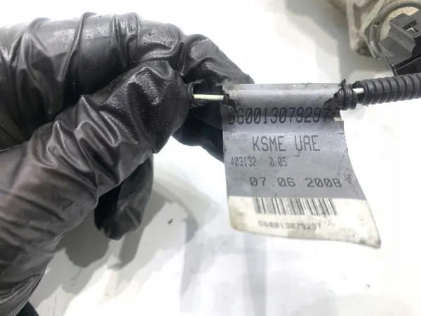 Oljefilterhållare OEM 059971379 för Audi A5 8T 3.0 image 6