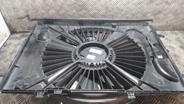 Radiatorventilator Mercedes C-Klasse W204 OEM A2049061403 image 6