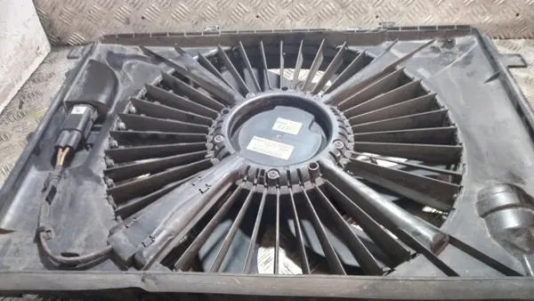 Radiatorventilator Mercedes C-Klasse W204 OEM A2049061403 image 7