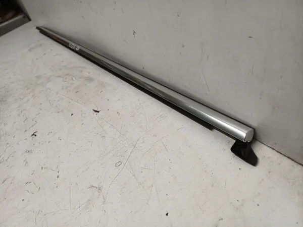Racleur de vitre arrière droit VW Passat B8 OEM 3G9839476E image 3