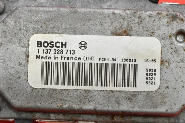 OEM 1137328713 Tuuletinmoduuli Volvo S40 V40:lle image 7