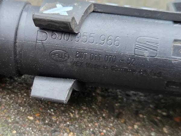 SEAT IBIZA IV LIFT Koplampenreiniger + Rechthoek Beugel image 9