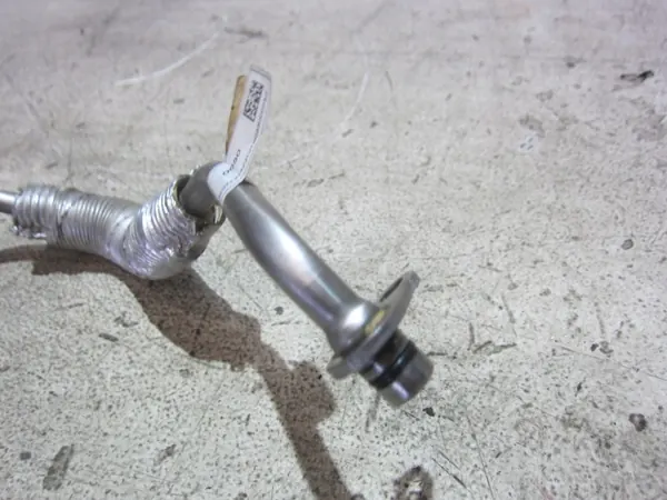 BMW X1 F48 Turbo-toevoerleidingen OEM 11537617532 image 9
