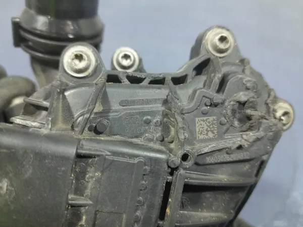 BMW Termostat OEM 8631943 för 2-serien F44 M235i image 9