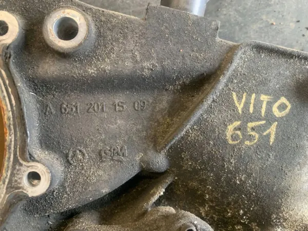 Carcaça da Bomba de Água OEM A6512011509 para Vito W639 image 3