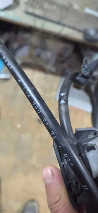 Tuyau de lave-glace Mercedes SLK W172 A1728600192 image 2