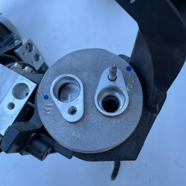 Secador Aire Acondicionado Renault Zoe II OEM 921405885R image 9