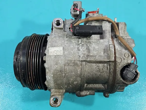 Compresor de Aire Acondicionado Mercedes W212 A0008303600 image 3