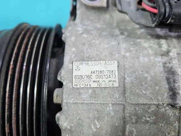 Compresor de Aire Acondicionado Mercedes W212 A0008303600 image 4