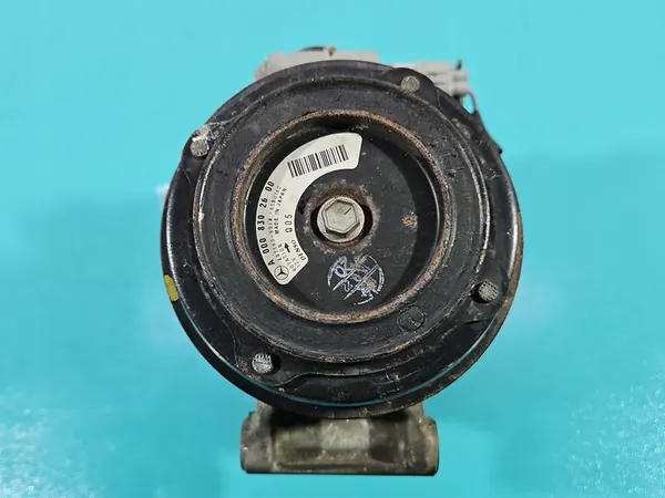 Compresor de Aire Acondicionado Mercedes W212 A0008303600 image 6