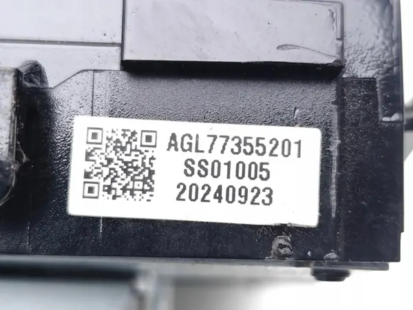 Kia Stonic Radio GPS Navigation OEM 96560H8920FHV image 6