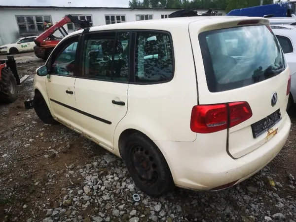 Colector de escape OEM 54401017767A VW Touran 2.0L image 8