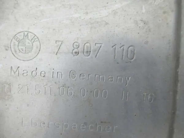 BMW F10 F11 Uitlaat Demper OEM 8570096 7807110 image 4