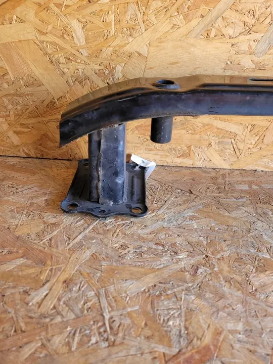 HYUNDAI IX35 Etupuskuri Vahvistus OEM image 4