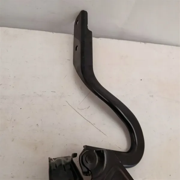 Motorkapscharnier Voor Links/Rechts OEM 57410-68L00-000 image 5