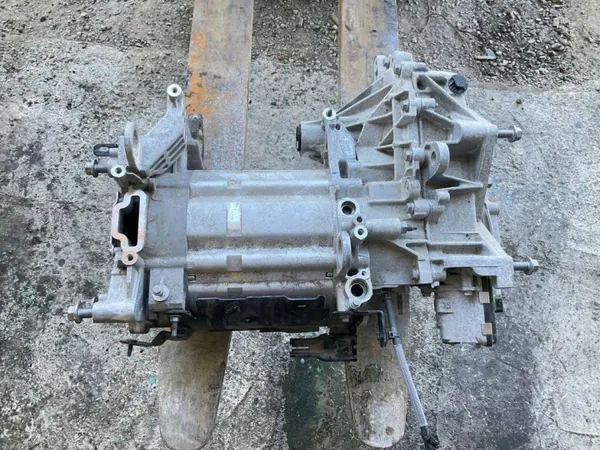 Moteur de pompe lave-glace OEM 70163570 pour Citroën C4 III image 5