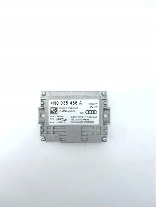 Porsche Panamera 2018 Antenneversterker OEM 4N0035456A image 2