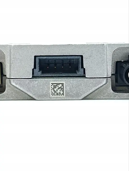 Porsche Panamera 2018 Antenneversterker OEM 4N0035456A image 9