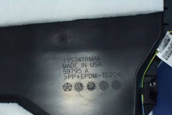 Compartimento consola passageiro OEM 5MG46DX9AC para Chrysler 200 image 4