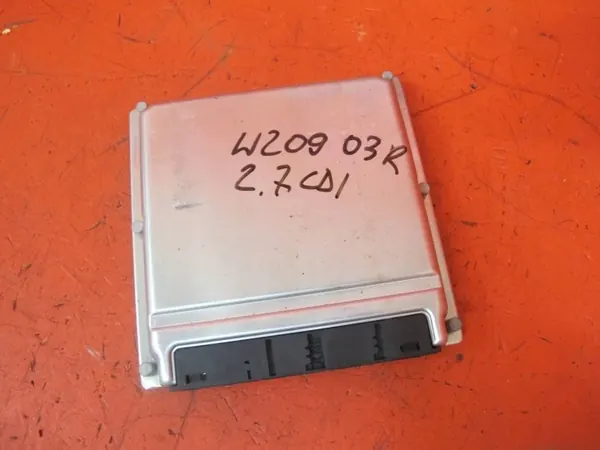 Mercedes CLK C209 ECU OEM A6121535579 - Usado image 2