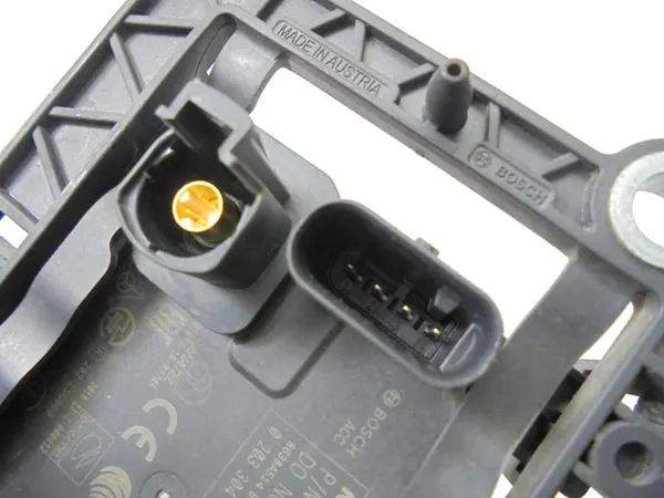 Sensor radar Nissan Qashqai III J12 OEM 284386UU2A image 4