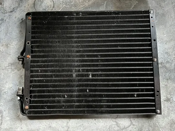 OEM CHŁODNICA KLIMATYZACJI SKRAPLACZ IVECO STRALIS 420 10.300 2012 ROK image 2