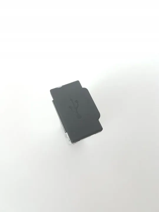Tomada USB Mitsubishi Outlander OEM 8718A007 image 4