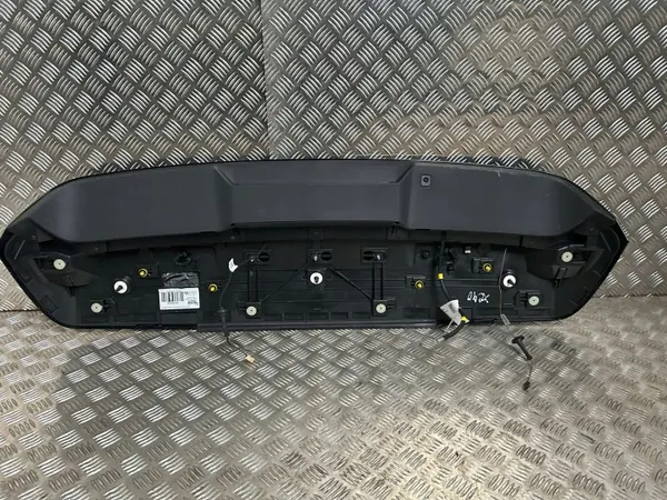 Spoiler de coffre Volvo OE 31488325 - Occasion image 9