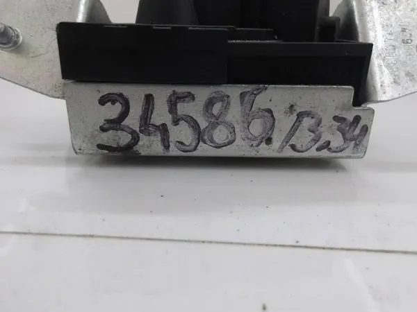 MERCEDES GLK C W204 GLA W156 TRUNK LOCK A2047400335 image 4