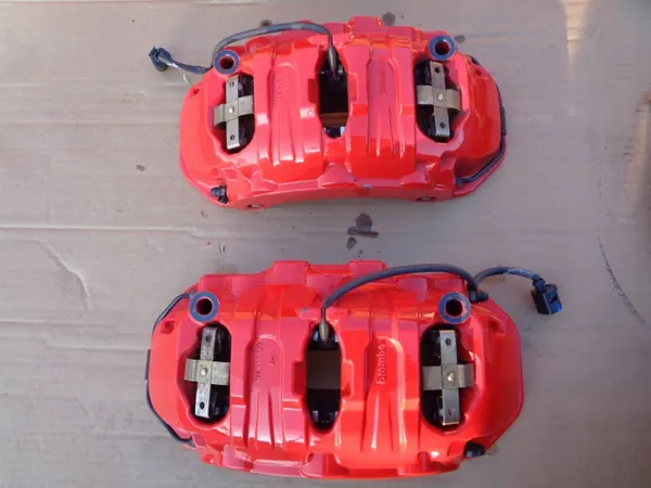 Conjunto de discos e pinças OEM 04550200 - Porsche Taycan image 4
